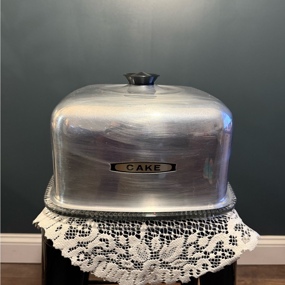 Elegant Silver Cake Dome with Black Knob go